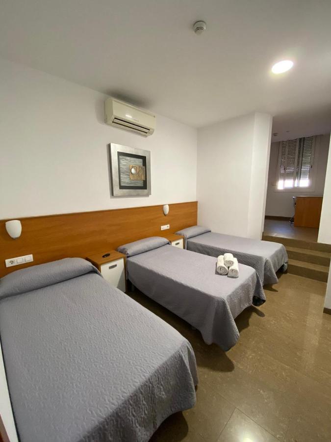 โอสตัล ดราสซาเนส Hotel บาร์เซโลนา ภายนอก รูปภาพ